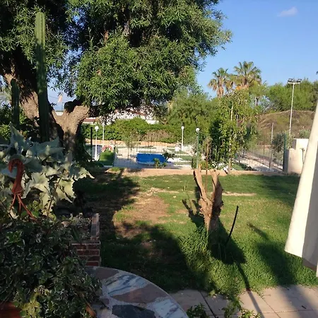 Spacious With Pool Near The In Alicante Villa *