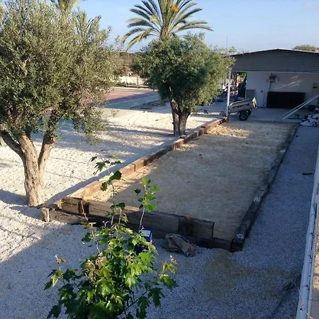 Villa Spacious With Pool Near The In Alicante